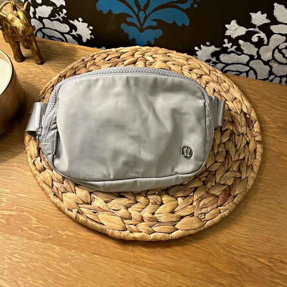 Lululemon Everywhere Belt Bag 1L OG Gray Silver Metal Logo Crossbody Fanny Pack
